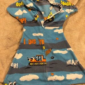 Small Zipadee Zip Transitional Swaddle